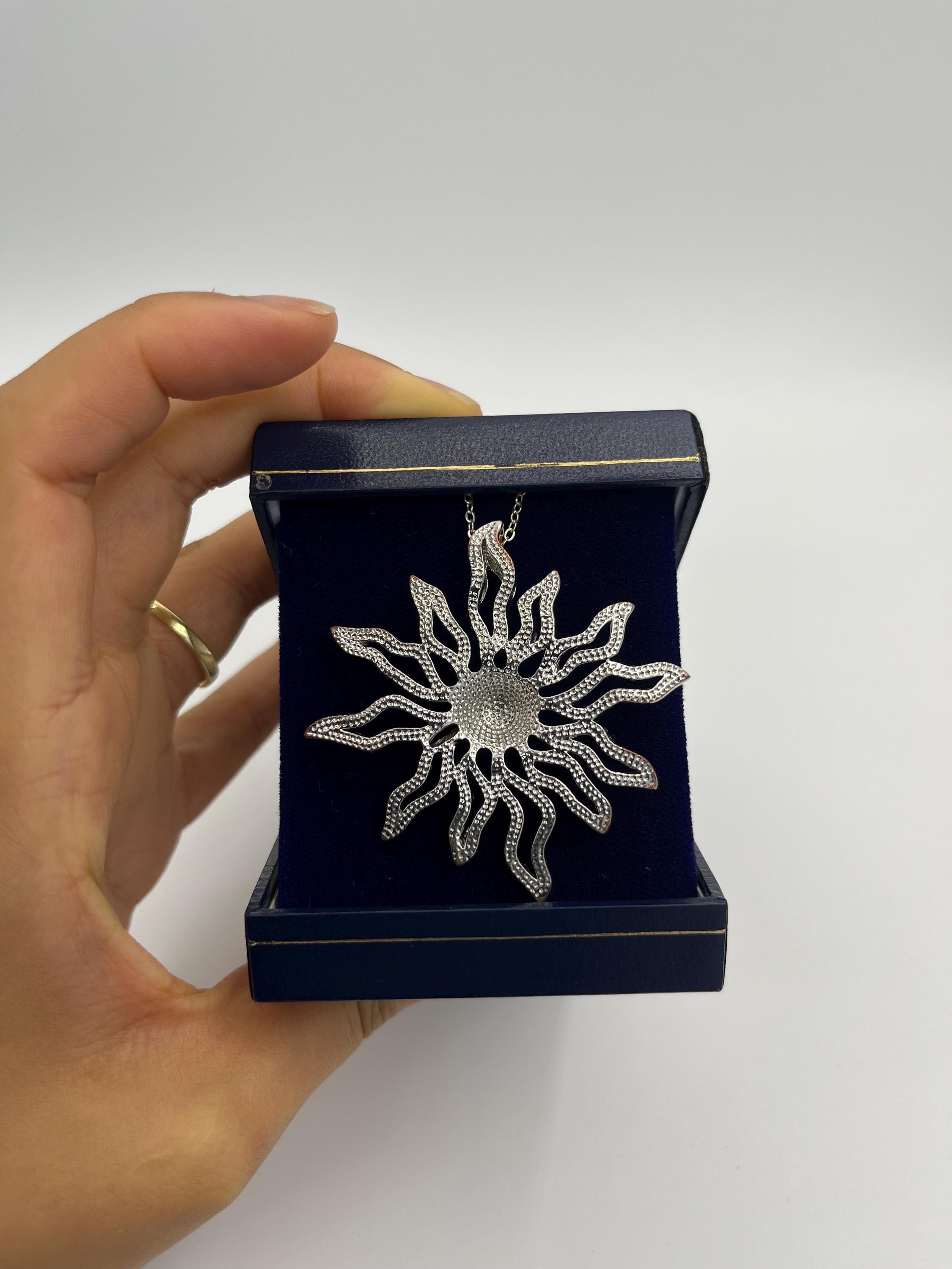 Vintage Silver Sunburst Pendant Necklace