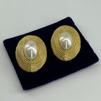 Vintage Gold Textured Pearl Earrings - Elegant 1980s Statement Jewellery, Classic Old Money Style