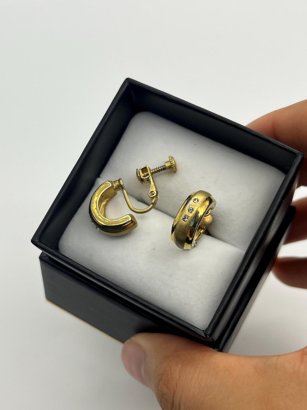 Vintage Gold Tone Rhinestone Huggie Clip-On Earrings – Chunky 80s Style, Bold Retro Glam