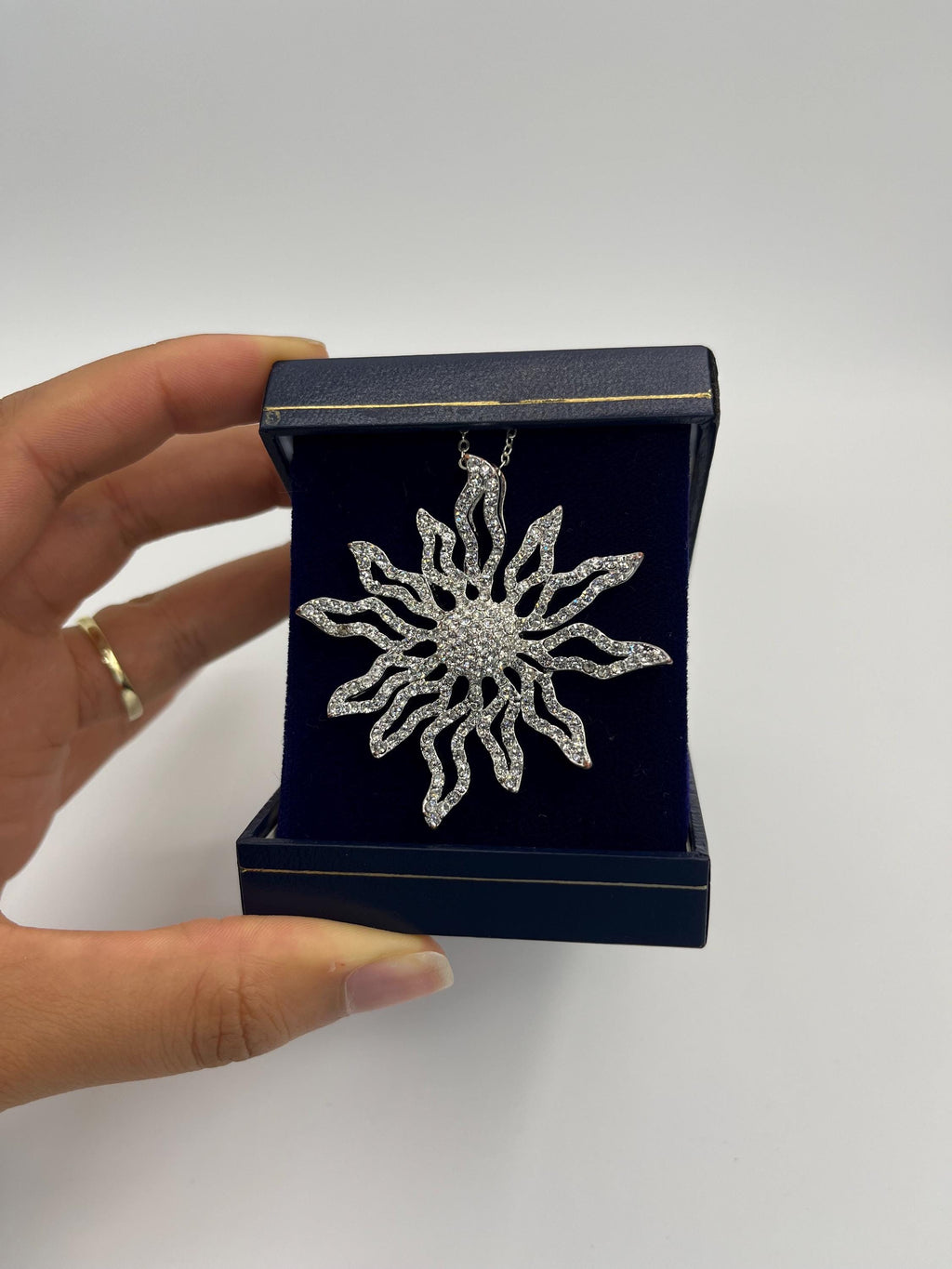 Vintage Silver Sunburst Sun Pendant Necklace