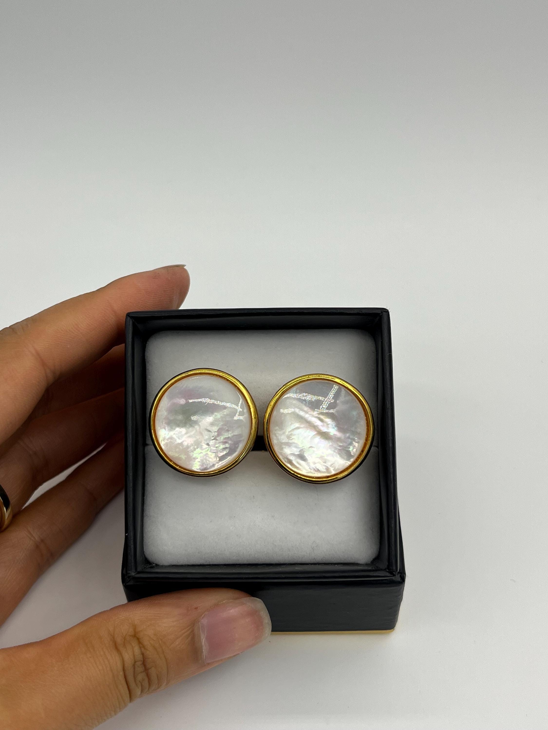 Vintage Mother of Pearl Clip On Earrings – Gold-Tone Coastal Earrings