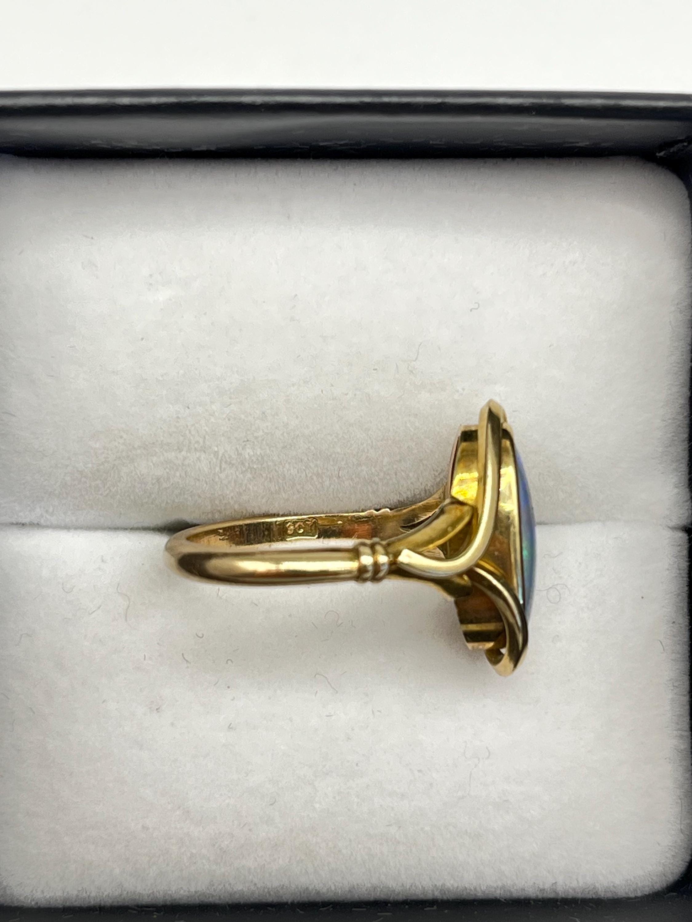 Vintage 9ct Gold Australian Opal Ring | Sculptural Setting